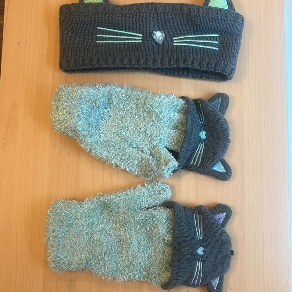 Kids Warm Hat, Gloves, & Headband set - Picture 4 of 9